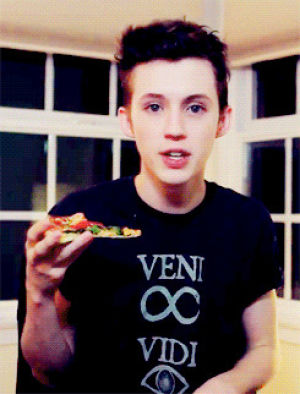 food,pizza,youtuber,youtubers,troye sivan,by htbthomas,bass face