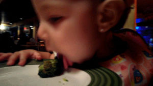 broccoli,funny,cute,food,lol,baby,eating,babies