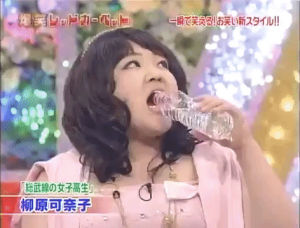 drinking,comedy,japan,thirsty,jk,impression,water bottle