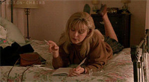 chilling,twin peaks,smoking,bed,reading,laura palmer