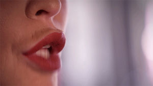 monique alexander,lip,lips,lipstick,smack,give the talk
