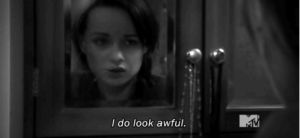 girl,tumblr,mtv,photography,bw,awkward,text,black,white,dark,photo,picture,hate,inspiration,mirror,self,grey,insecure