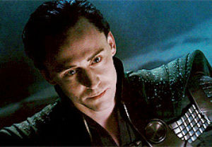 marvel,tom hiddleston,loki,smirk
