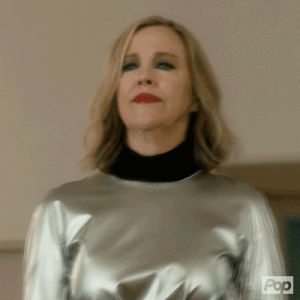 Moira rose hello funny GIF - Find on GIFER