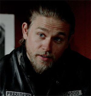 Charlie hunnam sons of anarchy GIF - Find on GIFER