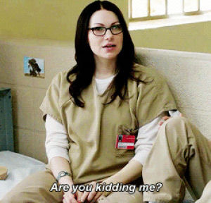 alex vause,laura prepon,glasses,hot,black,blonde,orange is the new black,oitnb,chelsea handler,are you kidding me,are you there chelsea