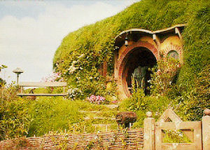 the hobbit,cave,movies,nature,our,frodo,door,elise,gate