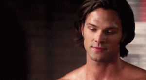 supernatural,jared padalecki,sam winchester,sings the jared padalecki song,told ya wed do a sam post,all the pretty girls all around the world are so in love with jared padalecki