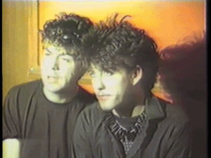 robert smith,the cure,lol tolhurst,so cute,dat face
