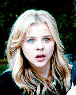 Gif Chloe Moretz Animated Gif On Gifer