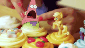 mlp,cupcakes,cupcake,my little pony,patrick star