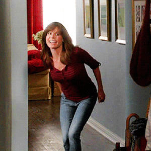 claire dunphy,modern family,brown hair