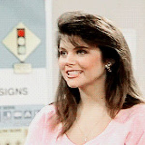 kelly kapowski,saved by the bell,90s,tv shows,sbtb,90s style,savedbythebell