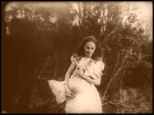 alice in wonderland,lewis carroll,film,animals,vintage,pig,english,intertitle,1915,viola savoy,w w young