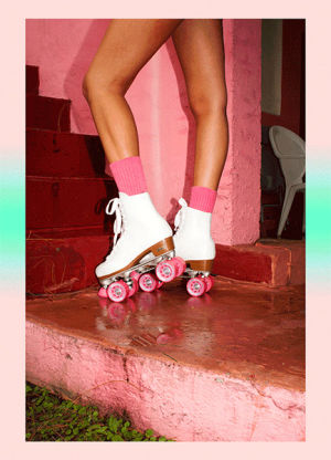 roller skates,fashion,90s,pink,color,legs