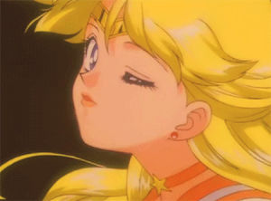 sailor moon,sailor venus,anime,kiss,venus