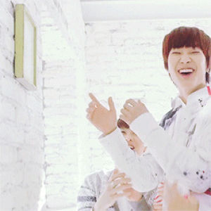 smile,excited,laugh,boyfriend,frame,jeongmin