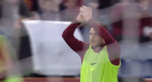 totti,happy,football,soccer,reactions,clapping,applause,clap,roma,cheer,cheering,calcio,as roma,asroma,romagif,francesco totti,il capitano,round of applause