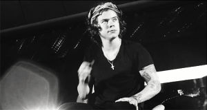 black and white,one direction,harry styles,1d,harry styles s,one direction s,1d s,wwat,wwa,harry style