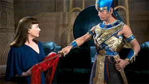 yul brynner,charlton heston,the ten commandments,movies,old hollywood,classic hollywood,anne baxter,cecil b demille,movies i like,debra paget