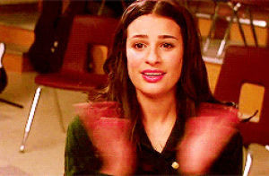 rachel berry,support,glee,clapping,applause,lea michele
