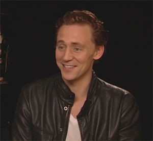 tom hiddleston,interview,smiling,loki,thor,loki laufeyson