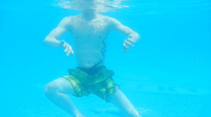 treading water,swimming,underwater