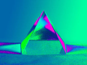 pyramid,loop,cinemagraph,daiso