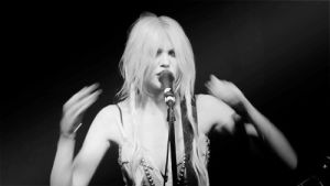 taylor momsen,black and white,the pretty reckless