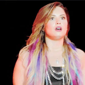 what,shock,demi lovato,scared,confused,shocked,fear,oh no,i cant,gasp,what even,suised,suirse