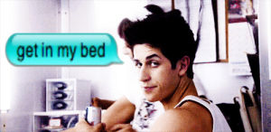 justin russo,lovey,hot,guy,text,iphone,bed,how i met your mother,chat,ichat,bubble,wizards of waverly place,david henrie,get in