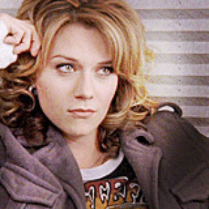 Peyton sawyer GIF - Find on GIFER Peyton sawyer GIF - Find on GIFER