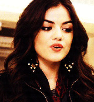 GIF aria montgomery - animated GIF on GIFER - by Yonos