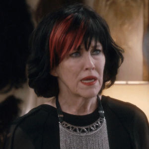 Announcement schitts creek moira rose GIF - Find on GIFER