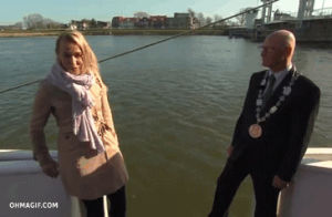 reporter,fail,interview,fall,female,mixed,boat,river
