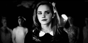 movies,movie,black and white,girl,harry potter,pretty,beautiful,sweet,emma watson,stars,talking,the perks of being a wallflower,watson,acting,actriz,perfecta,actuando,hermioen granger