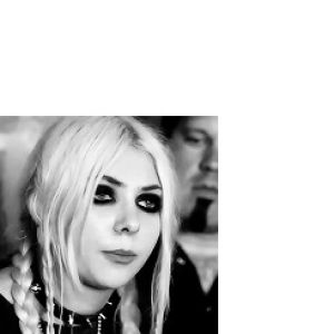 taylor momsen,pigtails,girl,black and white,talking,the pretty reckless,i dont like it