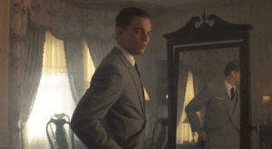 working,leonardo dicaprio,mirror,suit,thief,catch me if you can