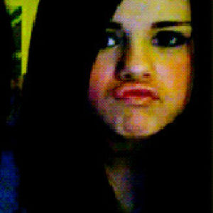 selena gomez,thinking,duck face,silly face