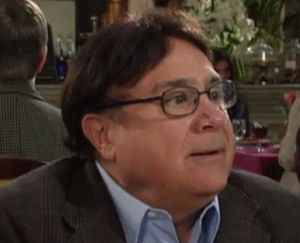 its always sunny in philadelphia,danny devito,unsure,always sunny,reaction,choices,toupe