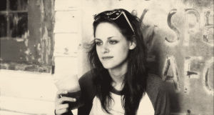 kristen stewart,lovey girls,tumblr girls,cute relationships,romance,lovey,edward cullen,smoke,sunglasses,movies,black and white,vintage,twilight,chill,relationships,couples,funny gif,bella swan,girly,modeling