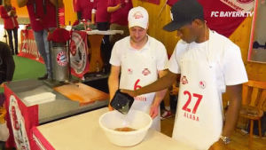alaba,fan,club,cooking,chef,bayern,sausage,munich,spicy,mixing,spices