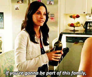 wine,cougar town,family,drinking,courteney cox,roommate,roommates,jules cobb