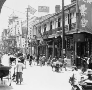 vintage,3d,transportation,street,asian,china,1930s,bicycle,chinese,asia,vintage3d,cart,1931,shanghai,pedestrians,chinese history,rickshaw,orient,far east,chinese republican era