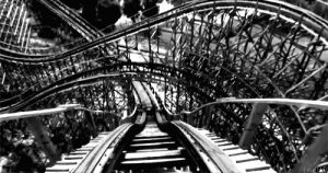 montanha russa,scary,roller coaster,coaster,black and white,fun,crazy,rad,wood,theme park,ghost rider,knotts berry farm,we need this