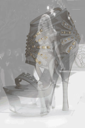 shoes,high heel,fashion,fashgif,shoe,versace,lindsey wixson,detail,donatella versace,ss12,fall over