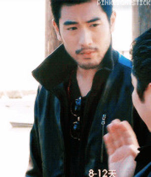 godfrey gao,adorable,the mortal instruments,papi,asian actor,godfrey tsao,he hit himself with a hat and danced so cutely in oversized clothing and made sushi,hes so handsome and this entire series was adorable