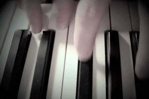 piano,music,animation,pictures,moving,video art,fingers,kevin strang