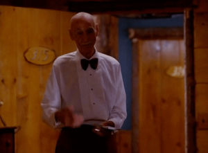 twin peaks,season 2,episode 1,showtime,smiling,thumbs up,good job,waiter,great northern hotel