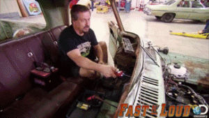 hilarious,tv,funny,lol,television,car,cars,entertainment,reality tv,auto,discovery,discovery channel,dodge,windshield,fast and loud,fast n loud,fastnloud,gas monkey,gas monkey garage,fastandloud,auto shop
